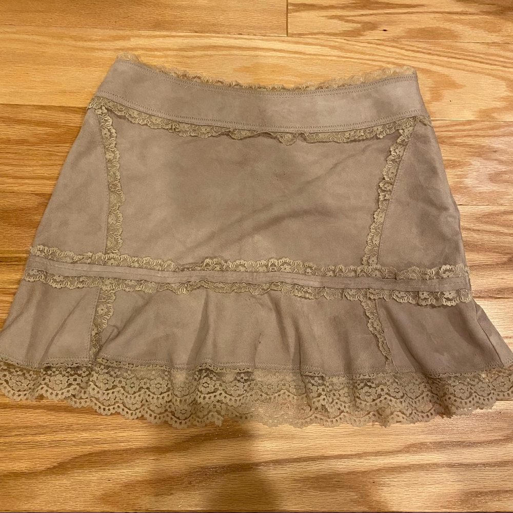 Ventcouvert 100% suede, velour lace mini skirt
